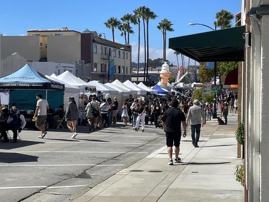 street with vendors