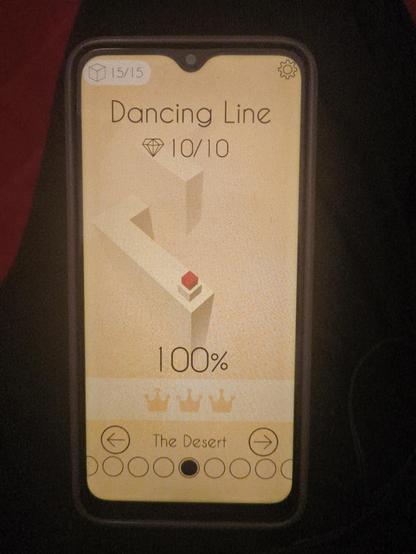 Level "The Desert" of the 2018 rhythm mobile game "Dancing Line", formerly a Unity game, running on my Oppo A12 / CPH2083 operated by Android 9.