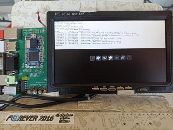 Haiku trying to boot on the contraption described in the previous post. The first four boot icons are lit, but there is a kernel panig console above them because the boot volume is not found