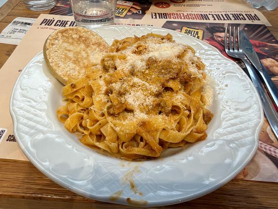 Tagliatelle al ragù. I’m hungry!